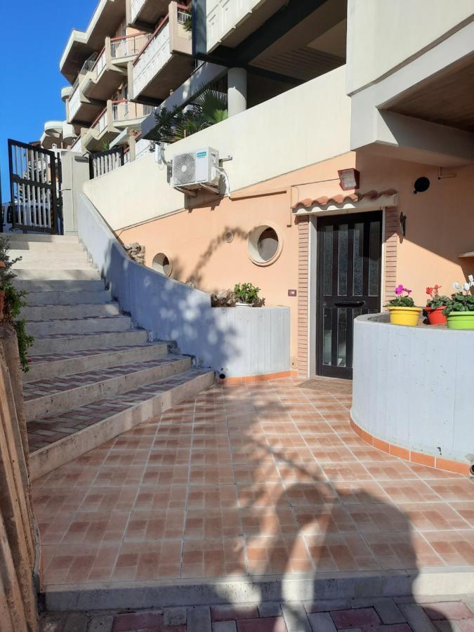 Torre Del Meridiano Casa Vacanze Centrale Термоли Екстериор снимка
